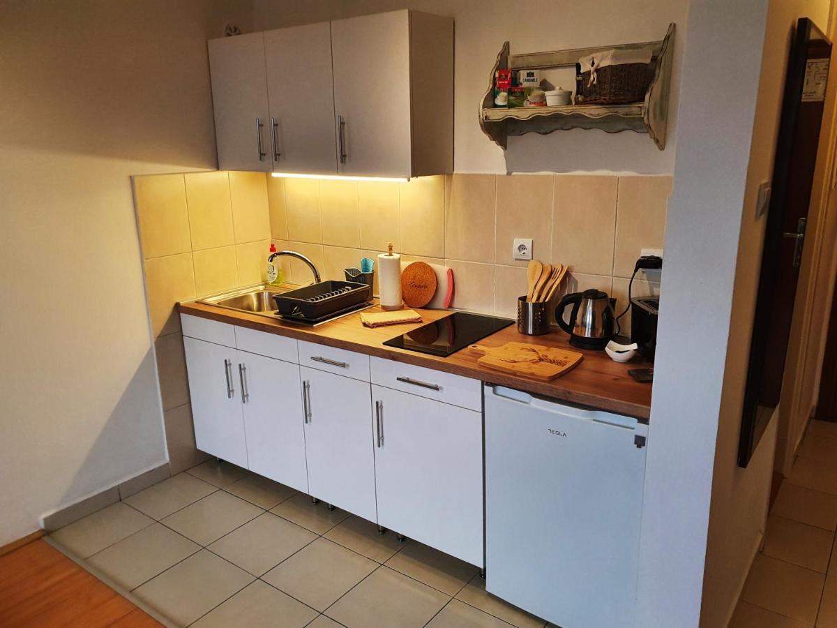 Apartman 64 - Besplatan Parking Za Goste 诺威萨 外观 照片
