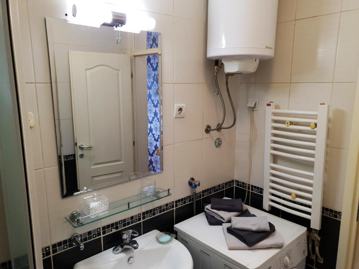 Apartman 64 - Besplatan Parking Za Goste 诺威萨 外观 照片